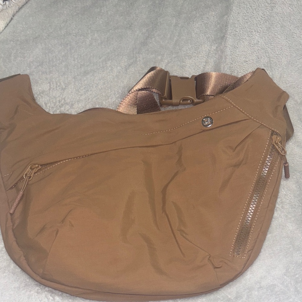 Iris & Rainbow brown hip hugger bag